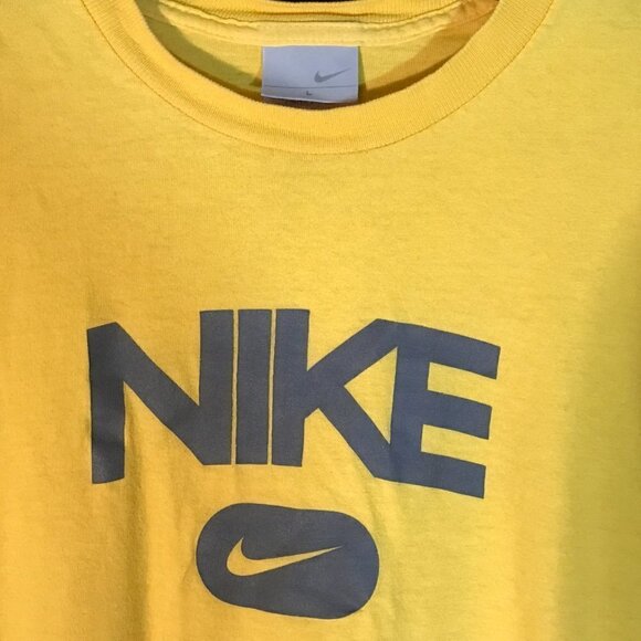 NIKE Yellow Activewear Athletic Sports Tee Short Sleeve T Shirt Large - Picture 3 of 6